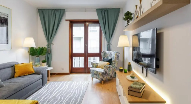 Апартаменты с 3 комнатами Host Wise - Deluxe Bright Flat with Netflix