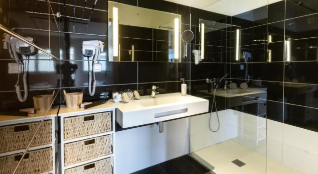 Номер Standard Hôtel Grand Confort Le Moulin Rouge
