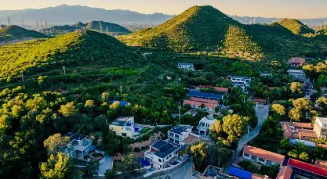 Floral Hotel·Great Wall Utopia Homestay, Book Hotel Hoteller i Beijing Province med parkering, Parkering