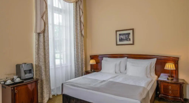 Номер Deluxe La Contessa Castle Hotel