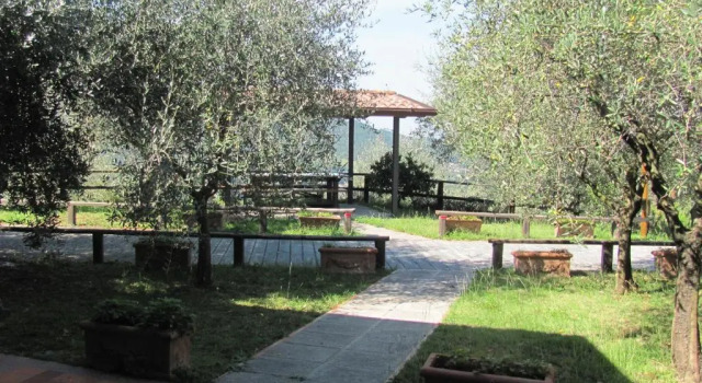 Апартаменты COLLEALCEPPO - RESIDENZA LE SORBE - Piscina panoramica 13 km dal mare