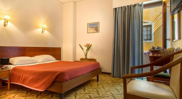 Двухместный номер Standard Nefeli Hotel