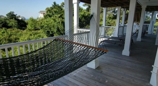 Windsong - 5 Br Home, Buchen Sie Ferienhaus Hotels in Supply mit Pool, Schwimmbad