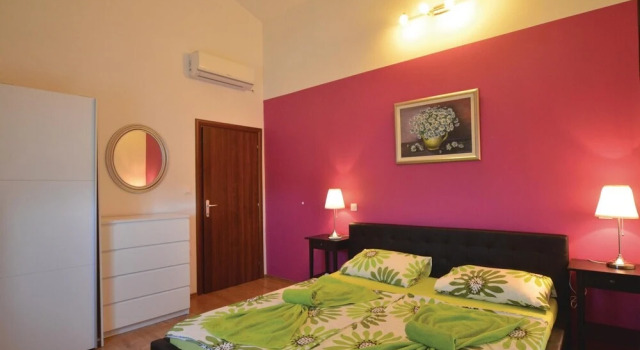 Nice Home In Kanfanar, Забронировать Отель Отели Курили 3 звезды, 3*