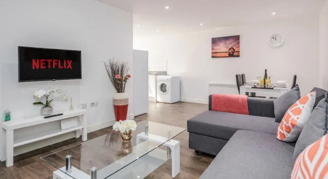 Watford Central Apartment - Modernview Serviced Accommodation, Varaa Huoneisto Asunnot kohteessa Merseyside, Huoneisto