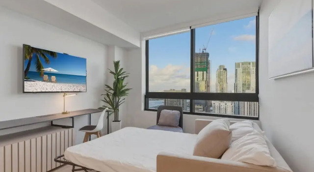Miami Skyline 1BR Sleeps 4 With Elite Amenities