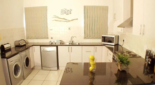 Point Village Accommodation - Stephen, Забронировать Отель Отели Mossel 4 звезды, 4*