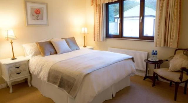Knocknagow, Prenota Hotel Newmarket on Fergus Contea di Clare
