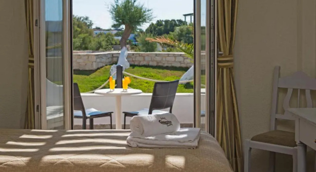Двухместный номер Economy Contaratos Beach Hotel