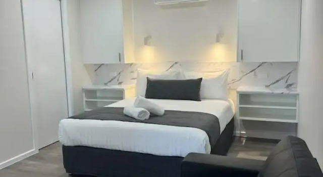 Студия Deluxe Lake Boga Caravan Park