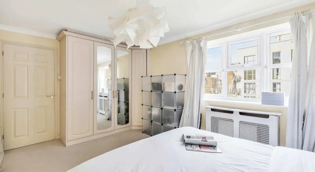 Cosy Home in Calm Residence, Забронировать Отель Отели Лондона 4 звезды, рядом с Церковь Святого Николая, 4*