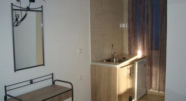 Студия Marousi Rooms