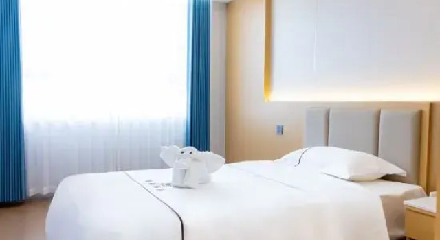Люкс Deluxe Yin Tong Hotel