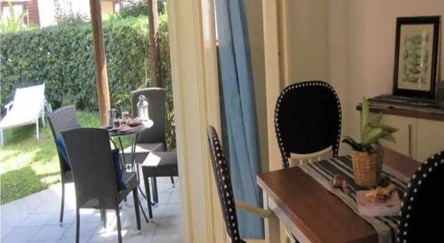 Studio mit Gartenblick Residence Baia dei Delfini