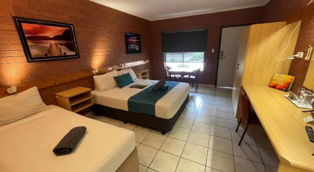 Студия Deluxe Pine Tree Motel