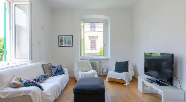 Апартаменты ALTIDO Family friendly Apt for 6, near Royal Palace Museum