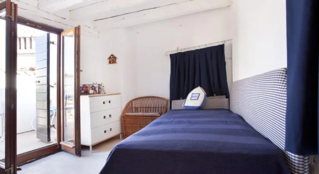Apartment House Flores Bregovita