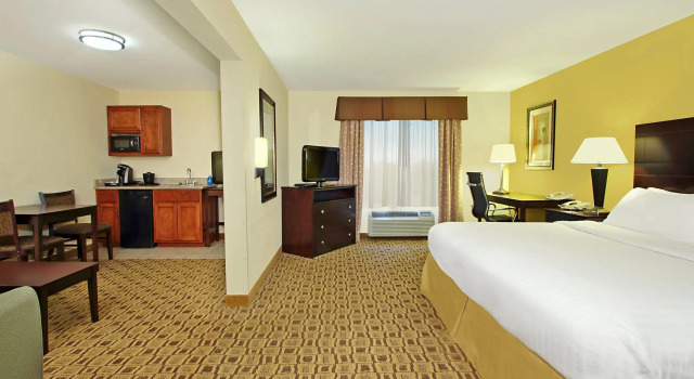 Двухместный люкс Holiday Inn Express Boonville by IHG