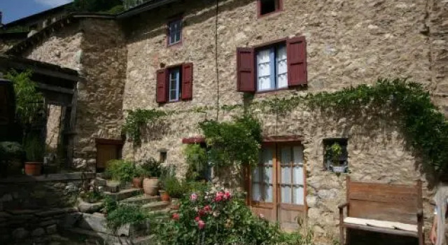 Chambres dHôtes Cal Miquel, Rezervovat Penzión se snídaní Llo French Cerdagne