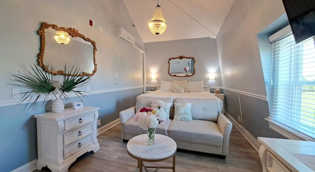 Hotel Manisses, Забронировать Отель Отели Нью-Шорхэм 3 звезды, рядом с Clayhead Nature Trail, 3*