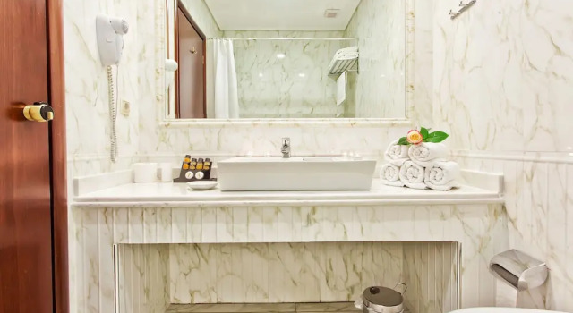 Номер Superior с балконом Kouros Hotel