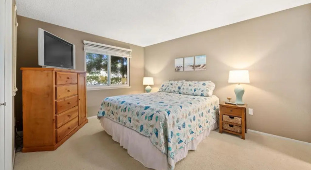 358 Stimson Avenue 2 Bedroom Condo by Redawning