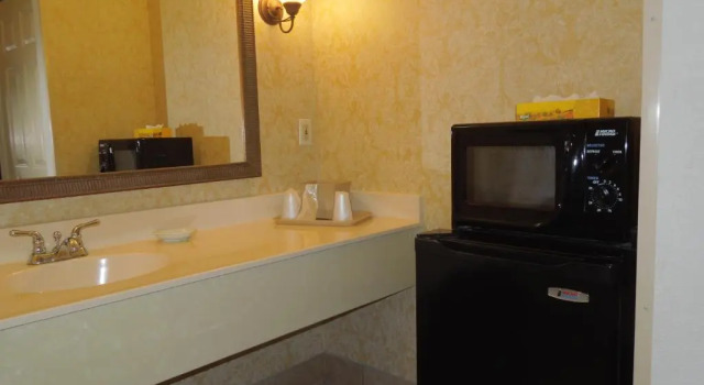 Номер Deluxe Atlantis Inn