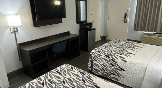 Red Roof Inn Birmingham, Prenota Hotel Hotel a Alabama con parcheggio, Parcheggio