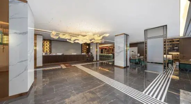 JInjiang Metropolo Longnan High speed Railway Station Hotel, Varaa Hotelli Longnan 
