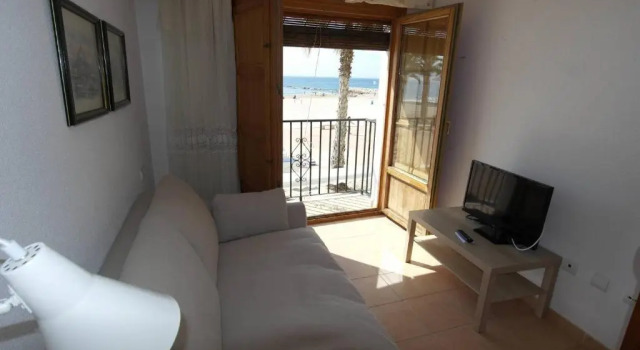 AR1B, Acogedor estudio a pie de playa
