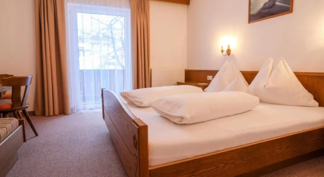 Berghotel Rasis, Rezervovat Hotel Hotely v Tyrolsko s parkováním, Parkování