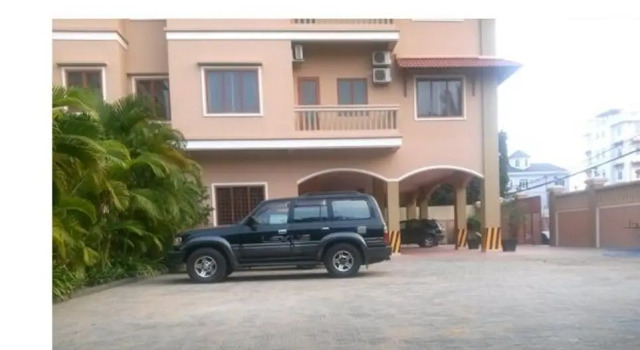 Le Grande Apartment