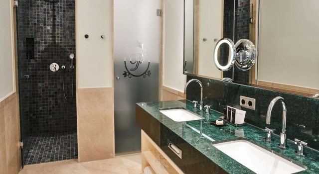 Люкс Steigenberger ICON Grandhotel & Spa Petersberg
