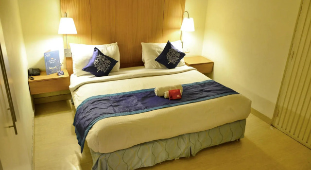 Hotel Gem 92 Residency, Забронировать Отель Отели Нью-Дели с завтраком, Завтраки