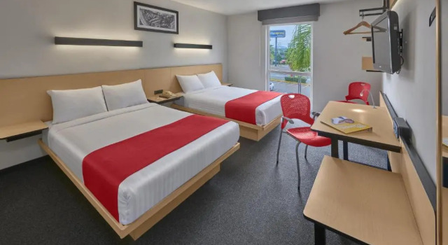 Четырёхместный номер Standard City Express by Marriott Queretaro Jurica
