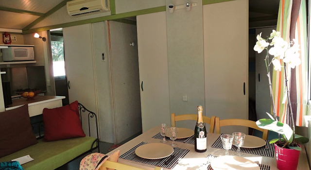 Camping La Pinède Enchantée, Book Campground Hotels in Vermillion Coast with a Pool, Swimming Pool