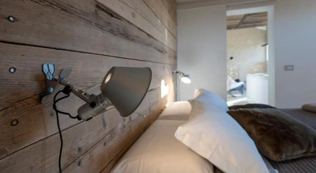 ROSTAGNI1834: VILLA WITH 2 APTS AND POOL IN THE BAROLO REGION, Reserva ahora Villa Barolo Las Langhe