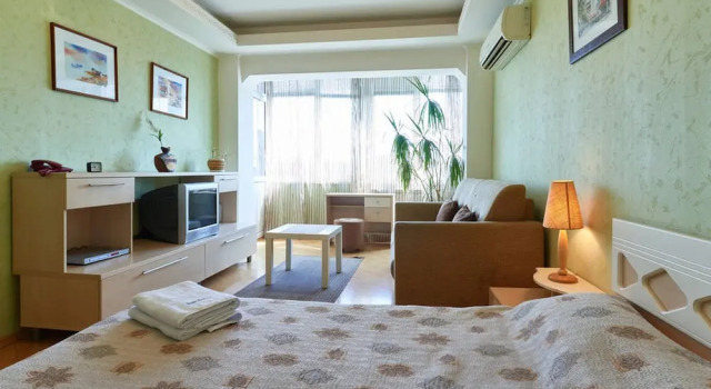 Home-Hotel Evgenia Sverstuka 8, Book Apartment Kyiv Kyiv Region, near Komod Shopping Centre