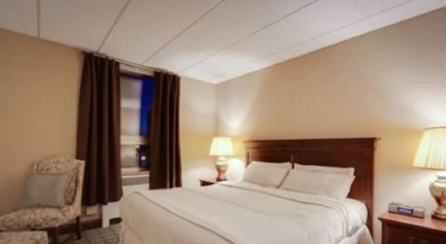 Milwaukee Athletic Club, Book Hotel Hoteller i Milwaukee med morgenmad, nær Milwaukee Area Technical College, Morgenmad
