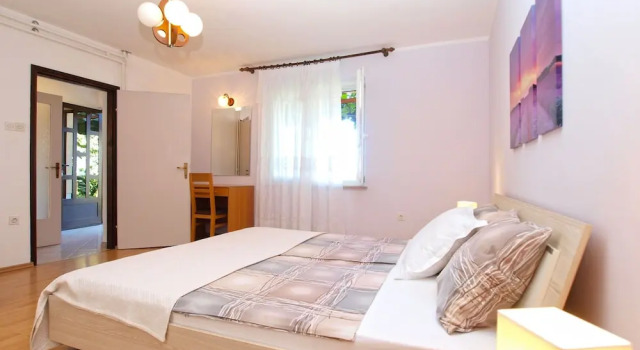 Apartment 1482