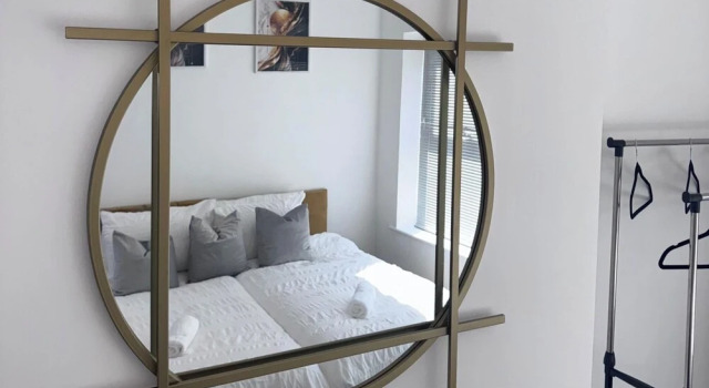 Apartment Sleeps 4 With Garden & Wifi, Rezervați Apartament Apartamente în Merseyside, Apartament