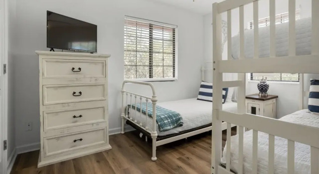 3 Minutes to 30A Beaches; Pretty in Pink Seagrove Home