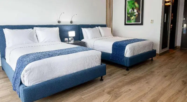 Четырёхместный номер Standard Wyndham Guayaquil, Puerto Santa Ana