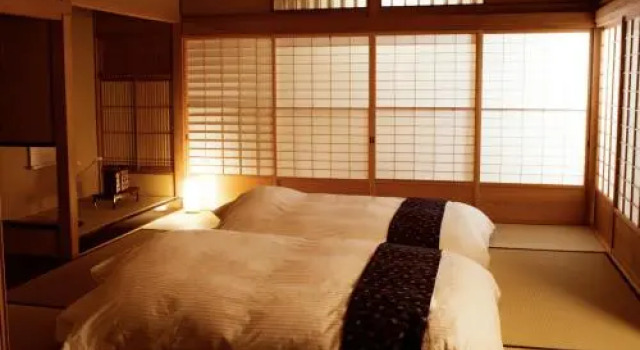 Jeugiya, Rezervovat Hotel Hotely v Gionmachi s parkováním, Parkování