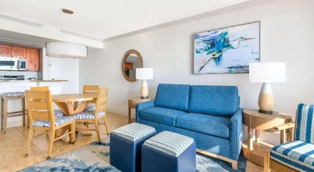 Люкс с 2 комнатами с балконом Hilton Vacation Club The Cove on Ormond Beach