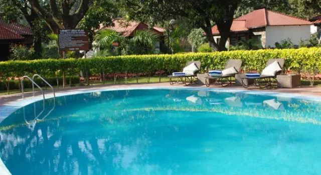 Beyond Stay Jungle Leela Resort Corbett, Rezerwuj Ośrodek wypoczynkowy Hotele w Uttarakhand z basenem, Basen