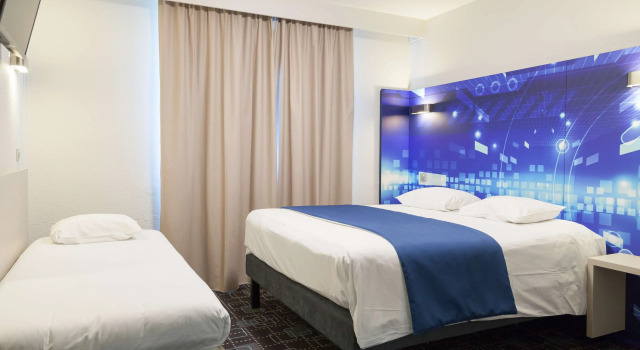Пятиместный номер Standard Kyriad Poitiers Jules Verne Site du Futuroscope