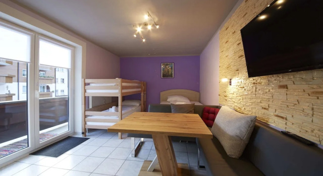 Appartement White Chili, Rezerwuj Apartament Hotele w Salzburg z parkingiem, Parking