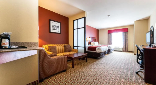 Люкс с 2 комнатами Comfort Suites Lake Worth