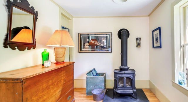 Warren Vacation Rental ~ 3 Mi to Sugarbush Resort!, Book Vacation Home Warren Sugarbush